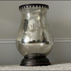 IN SEARCH OF:  Pottery Barn vase